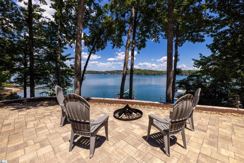 Property image 2 at 605 Topaz Court, Seneca, SC 29672