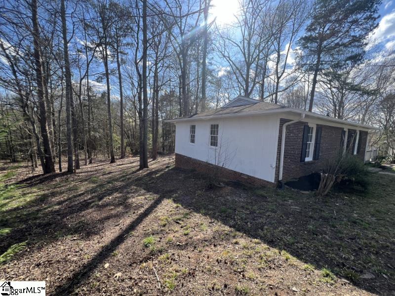 Property image 2 at 14 Oakridge Court, Wellford, SC 29385