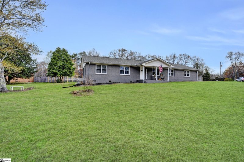 Property image 3 at 101 Woodward Way, Easley, SC 29640