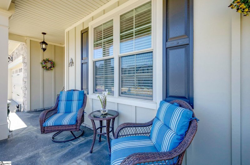 Property image 4 at 16 Briarhill Drive, Simpsonville, SC 29680