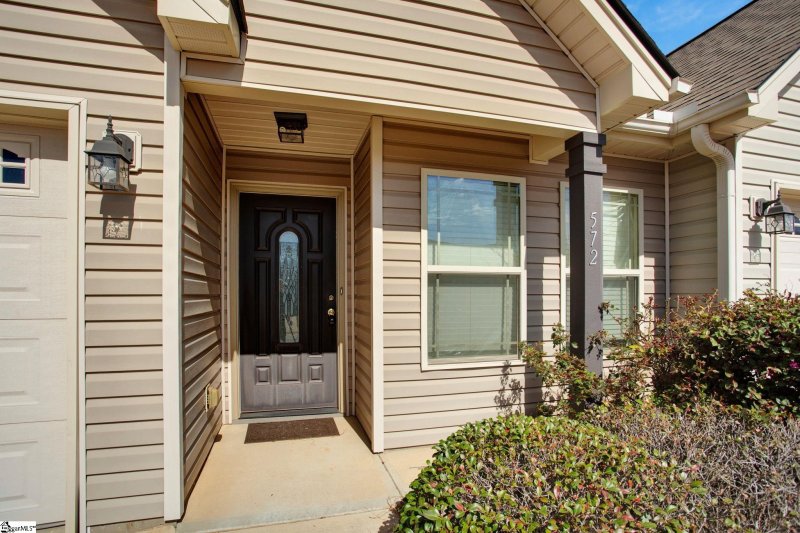 Property image 3 at 572 Wesberry Circle, Spartanburg, SC 29301