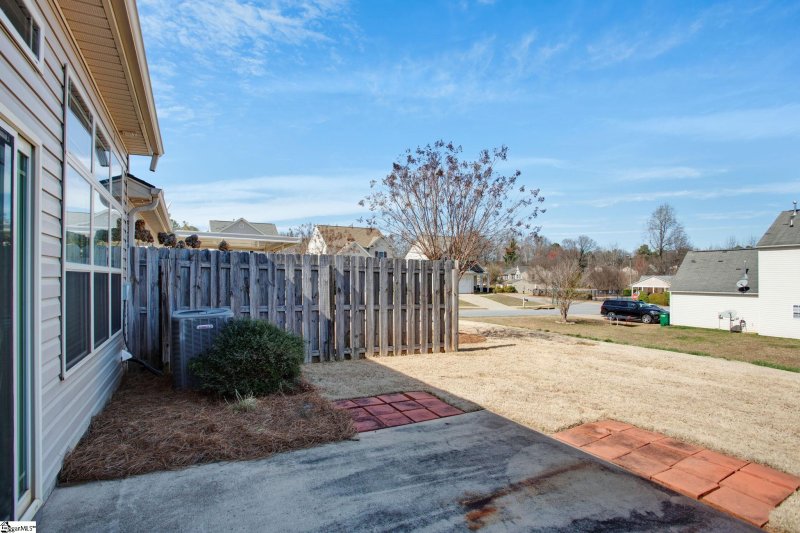 Property image 5 at 572 Wesberry Circle, Spartanburg, SC 29301