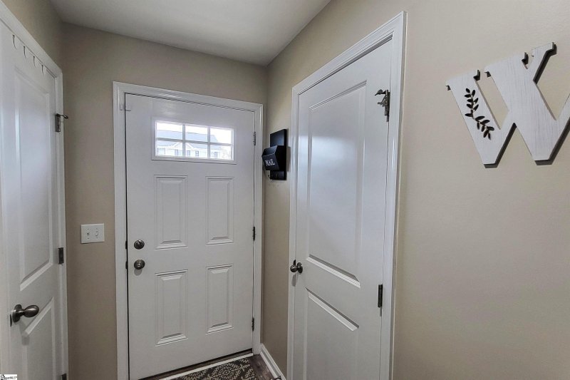 Property image 5 at 503 Hampton Townes Drive, Greenville, SC 29617