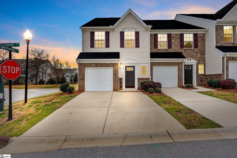 8 Glenside Drive