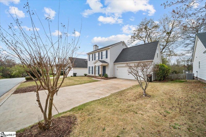 Property image 2 at 8 Sandy Point Court, Simpsonville, SC 29680