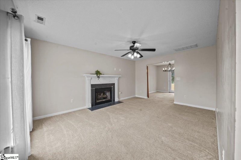 Property image 5 at 8 Sandy Point Court, Simpsonville, SC 29680