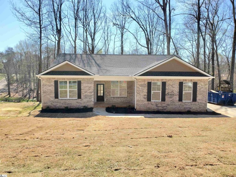 Property image 2 at 408 Hillandale Drive, Liberty, SC 29657