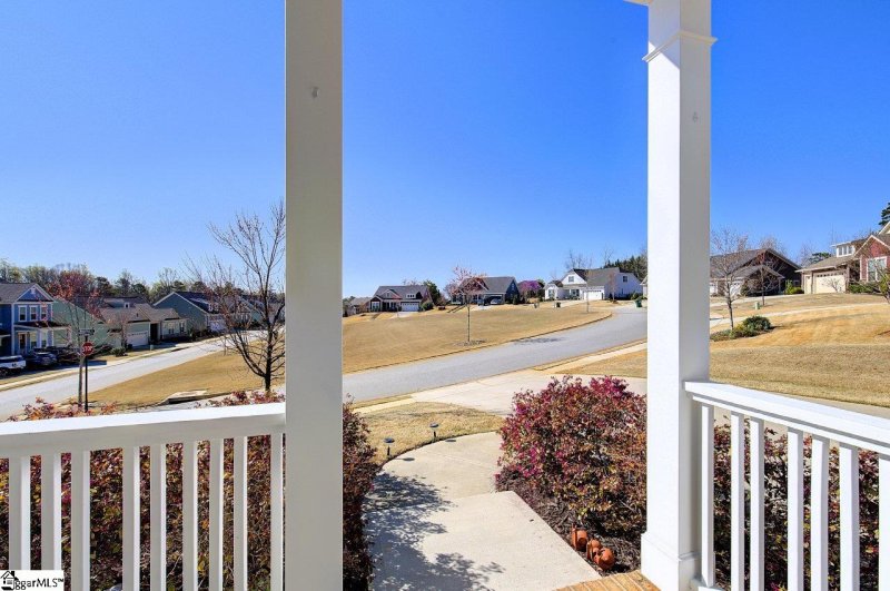 Property image 3 at 2 Boucher Street, Greenville, SC 29617