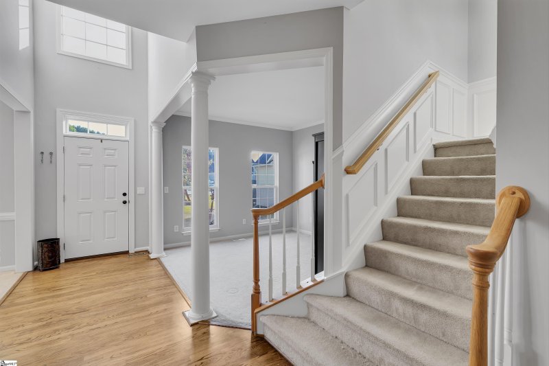 Property image 2 at 11 Silverthorn Court, Simpsonville, SC 29681