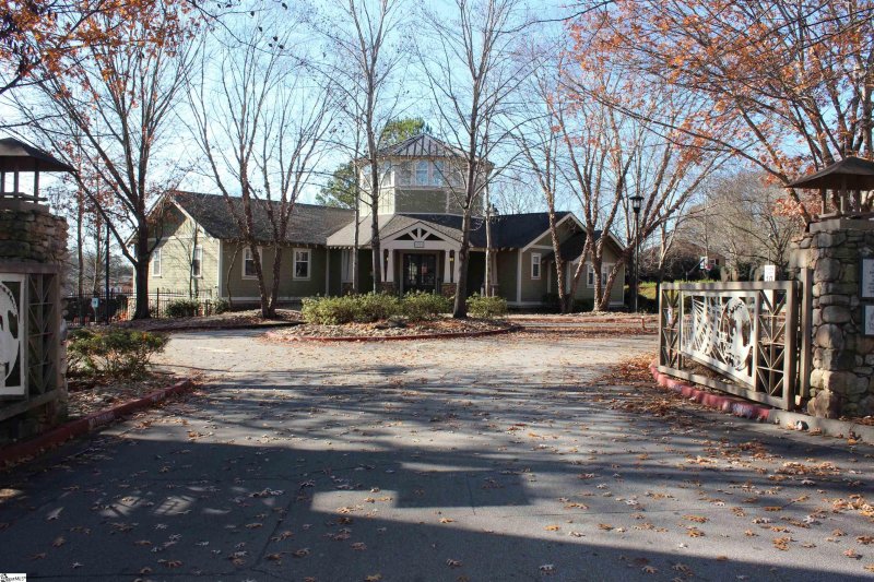 Property image 3 at 833 Old Greenville Highway, Clemson, SC 29631
