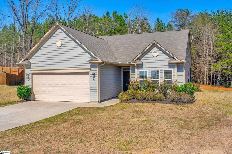 Property image 2 at 505 Slate Court, Easley, SC 29642
