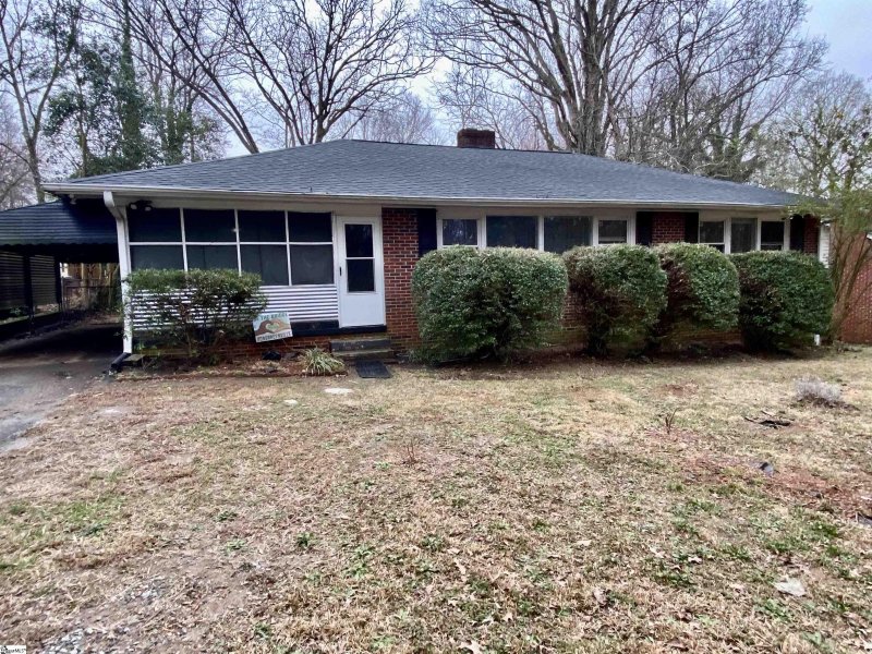 Property image 2 at 27 Twin Springs Drive, Greenville, SC 29605