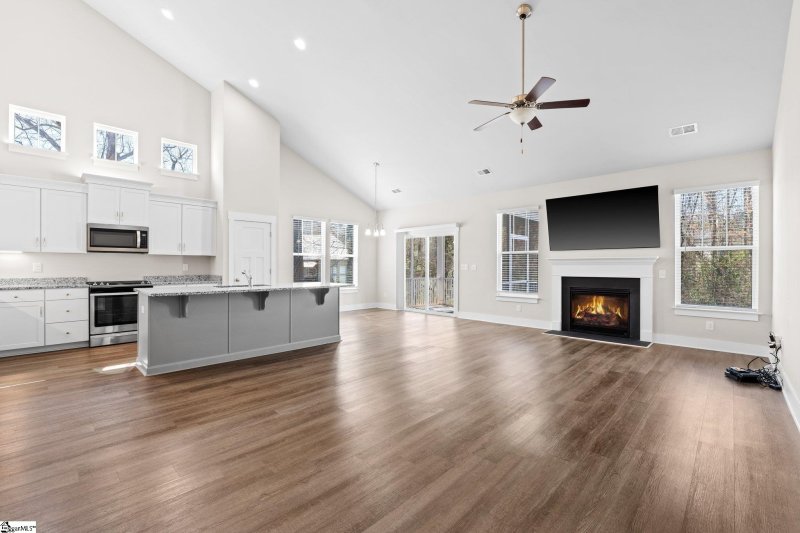 Property image 3 at 11 Quail Creek Drive, Greer, SC 29650