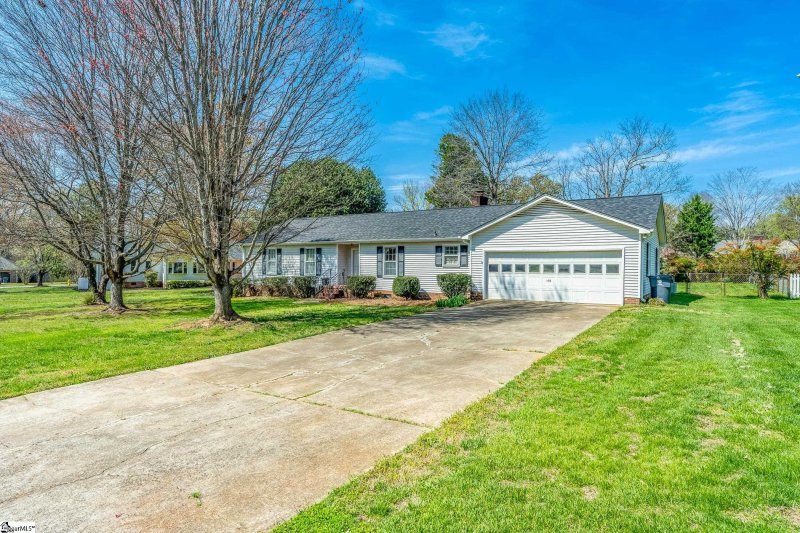 Property image 2 at 103 Connemara Place, Simpsonville, SC 29681