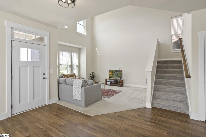 Property image 4 at 819 Sweet William Road, Spartanburg, SC 29301