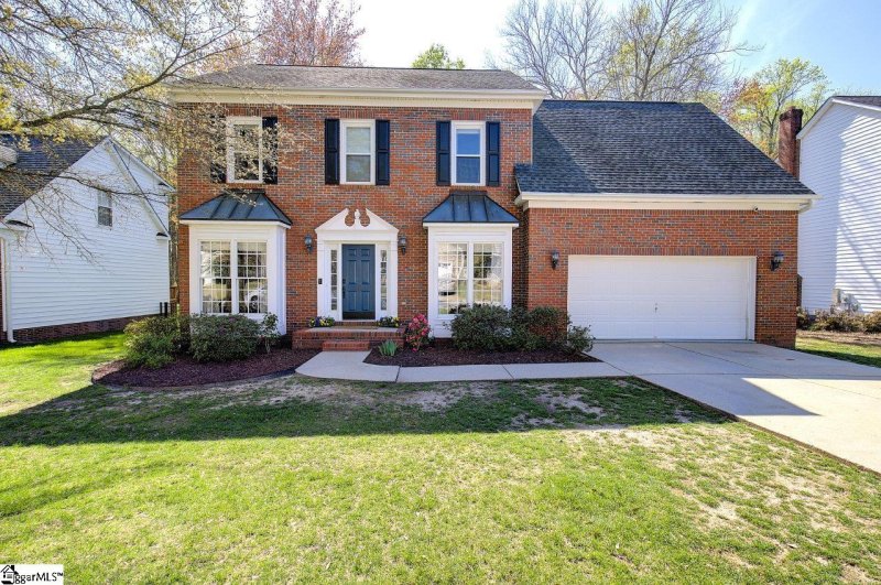 40 Willow Oak Court