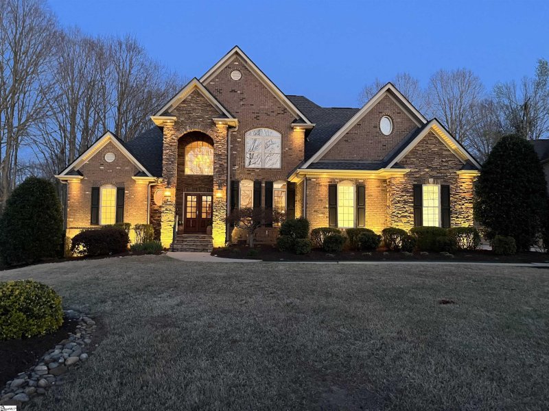 Property image 2 at 121 Garden Park Drive, Anderson, SC 29621