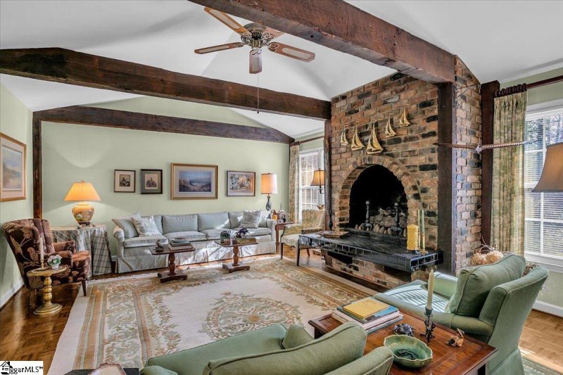 Property image 5 at 33 Ponderosa Road, Greenville, SC 29607