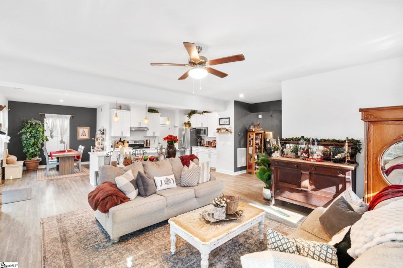 Property image 5 at 502 Spokane Drive, Greenville, SC 29607