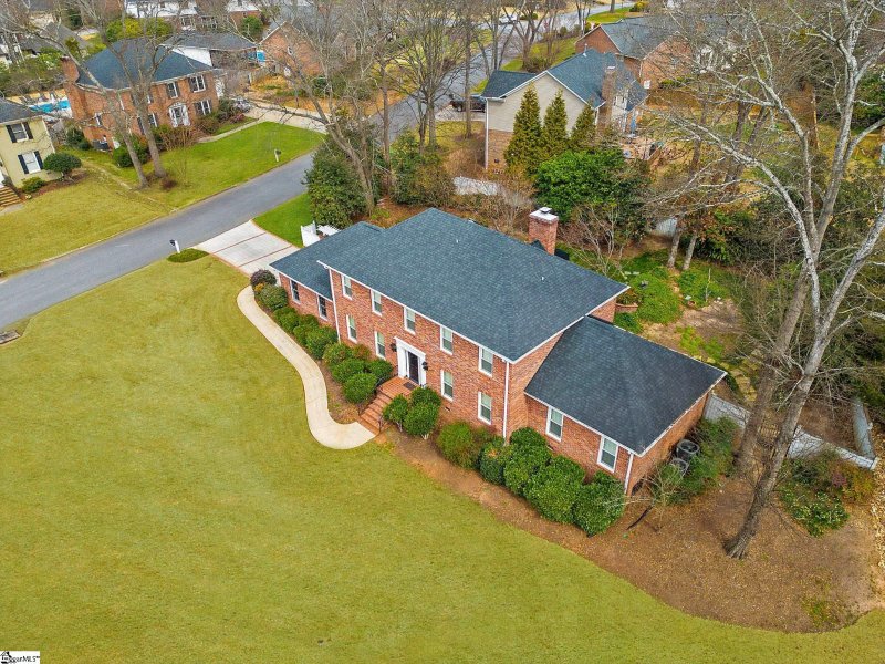 Property image 3 at 105 W Shallowstone Road, Greer, SC 29650
