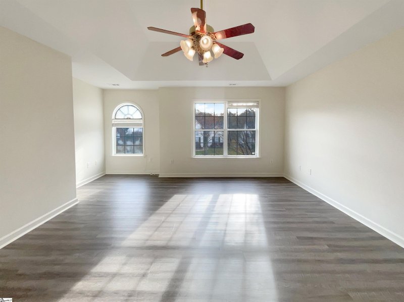 Property image 2 at 113 Crown Empire Court, Simpsonville, SC 29681