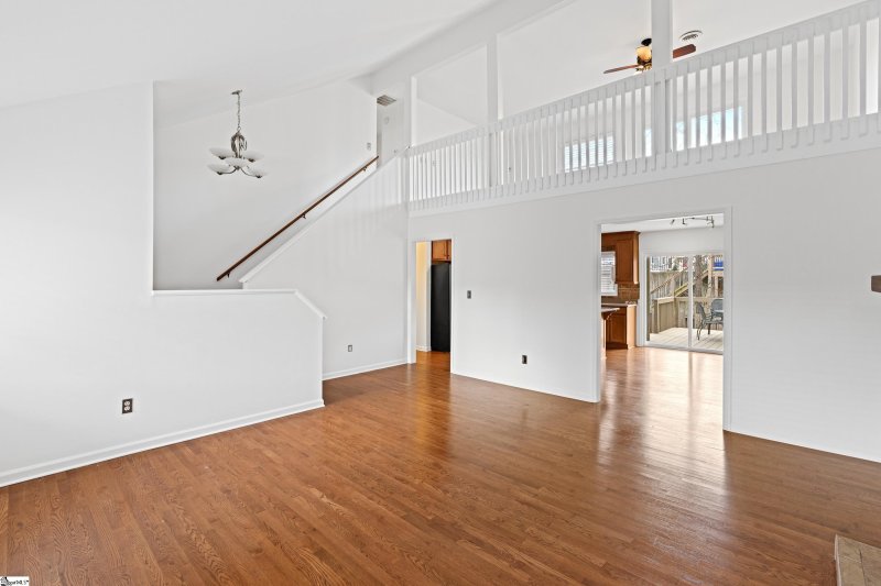 Property image 5 at 11 Meredith Lane, Greenville, SC 29607