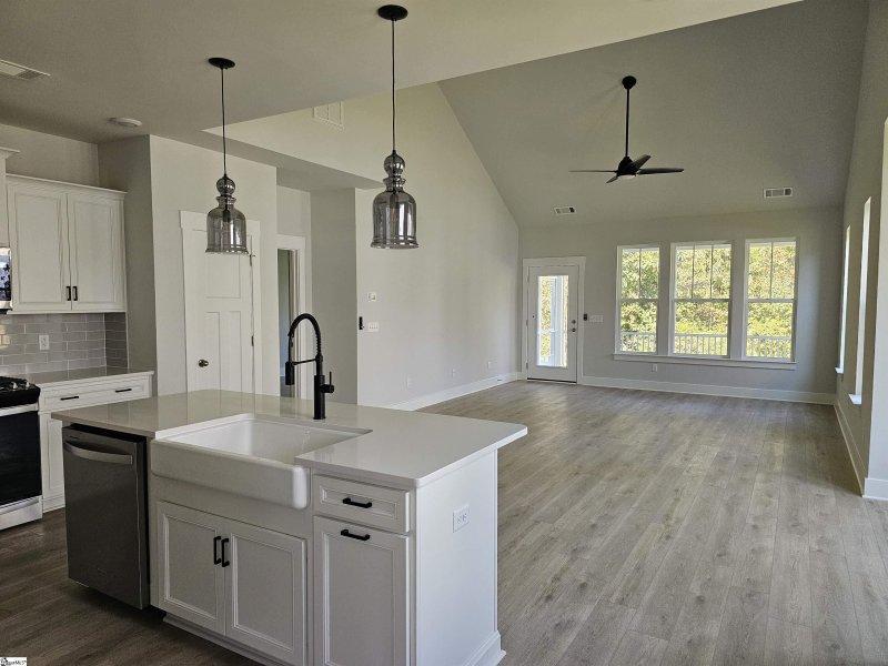 Property image 5 at 1564 Shallons Court, Spartanburg, SC 29301