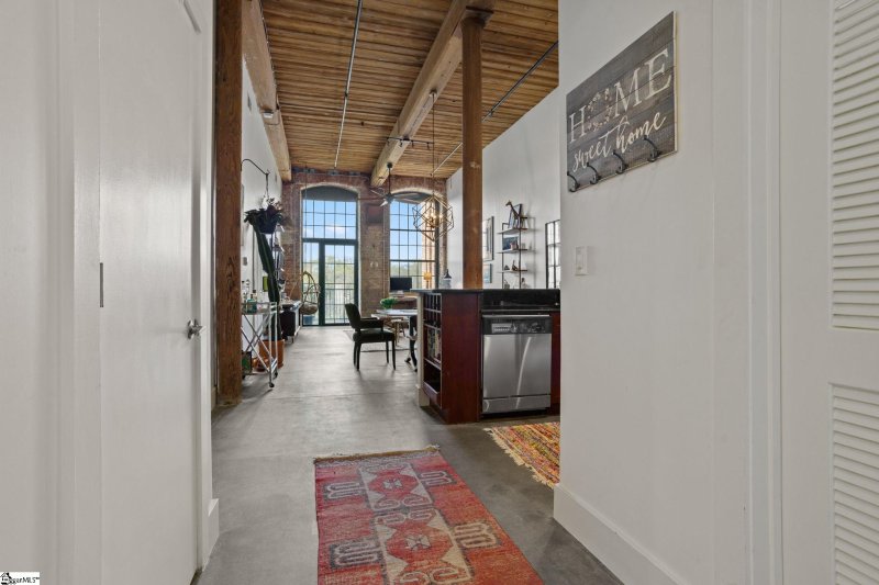 Property image 5 at 400 Mills Avenue, Greenville, SC 29605