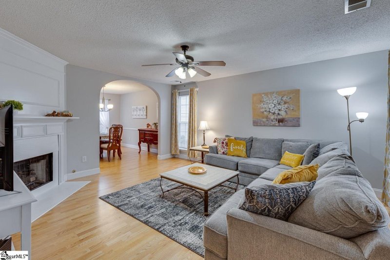 Property image 5 at 207 Crossview Drive, Simpsonville, SC 29680-7149