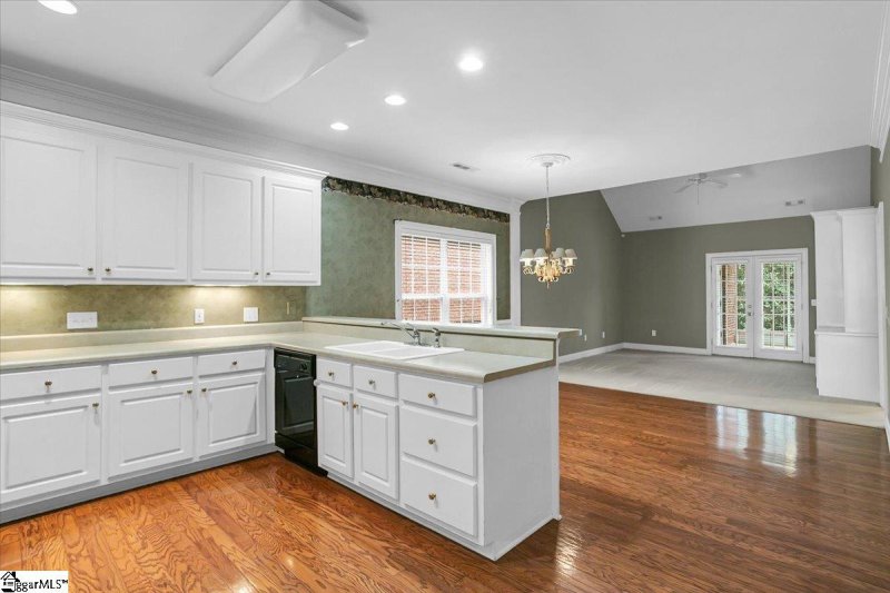 Property image 3 at 517 Garden Spring Drive, Simpsonville, SC 29681