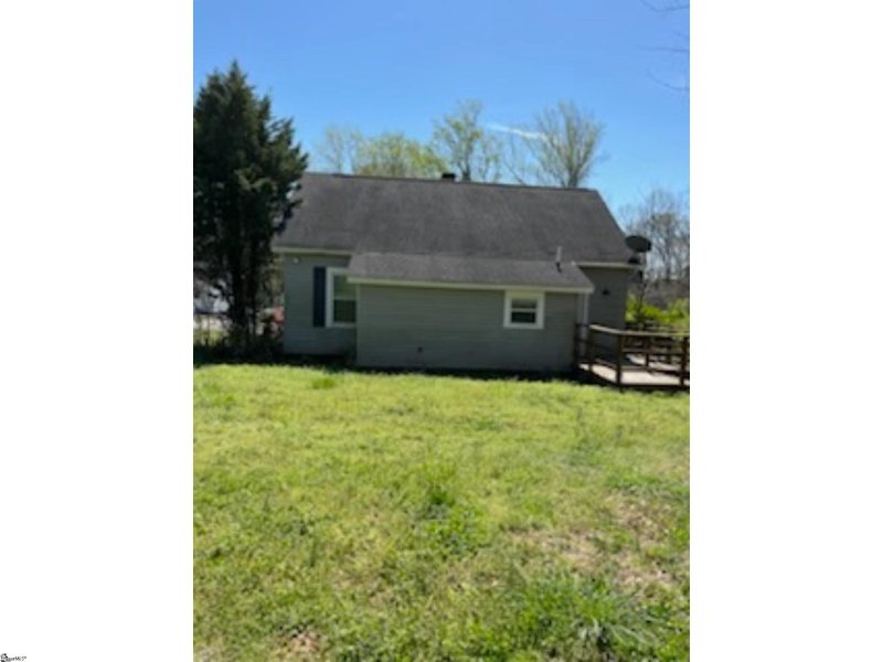 Property image 2 at 204 woodside Circle, Simpsonville, SC 29681