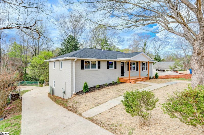 Property image 2 at 500 Farmington Road, Greenville, SC 29605