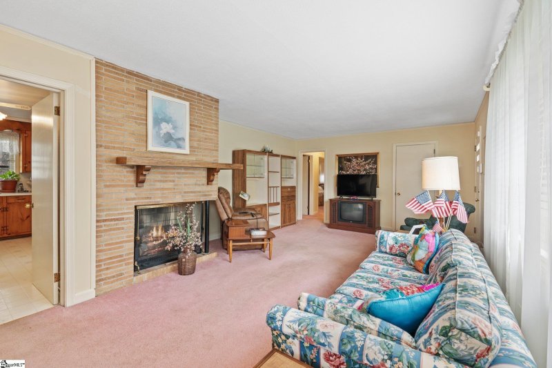 Property image 5 at 203 Fairhaven Drive, Taylors, SC 29687