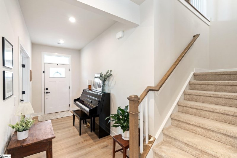 Property image 4 at 49 Yakama Way, Greenville, SC 29607