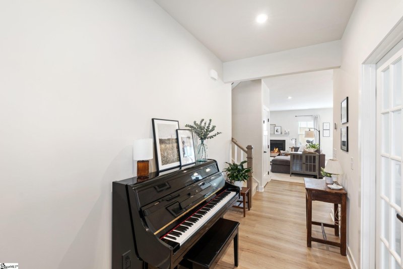 Property image 5 at 49 Yakama Way, Greenville, SC 29607