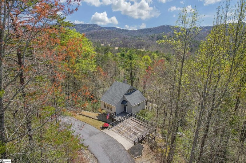 Property image 2 at 443 Whispering Falls Drive, Pickens, SC 29671