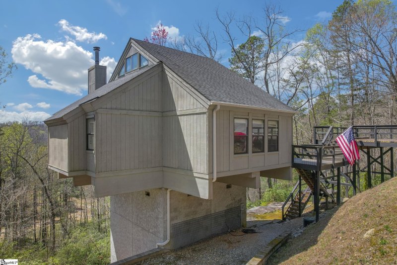 Property image 4 at 443 Whispering Falls Drive, Pickens, SC 29671