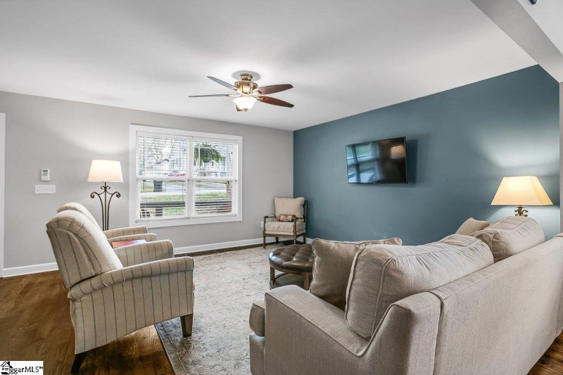 Property image 3 at 34 Briarcliff Drive, Greenville, SC 29607