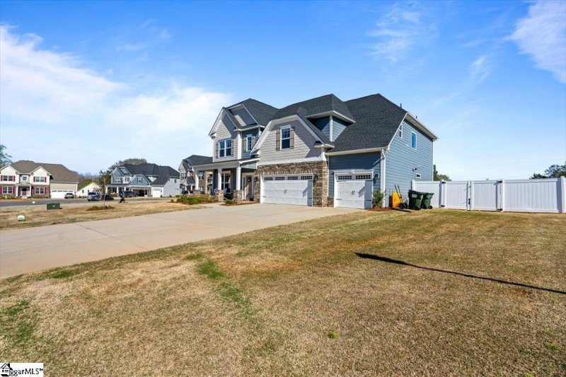 Property image 2 at 300 Spring Garden Way, Simpsonville, SC 29681