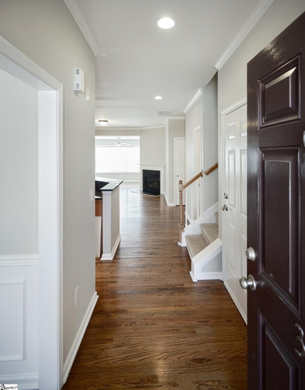 Property image 2 at 302 Hillsdale Drive, Greer, SC 29650