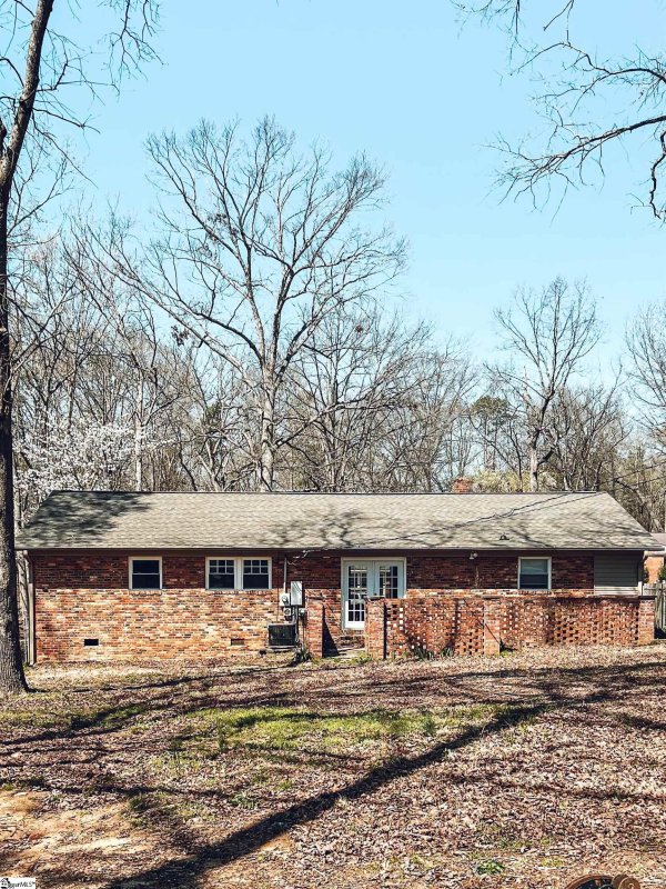 Property image 2 at 101 Guilford Place, Spartanburg, SC 29302