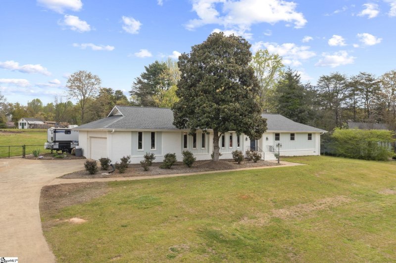 Property image 2 at 2074 Gap Creek Road, Greer, SC 29651