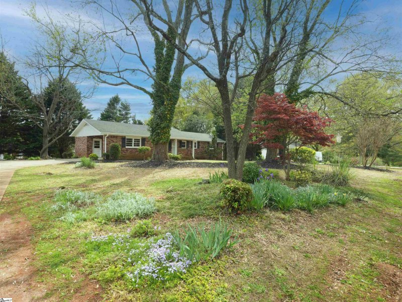 Property image 2 at 103 Gregory Drive, Greer, SC 29650