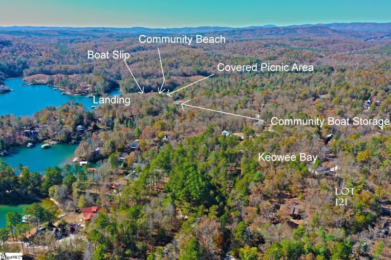 Property image 3 at 121 Keowee Bay Circle, Salem, SC 29676