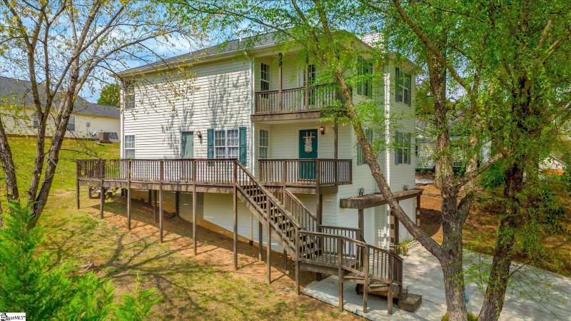 Property image 2 at 102 Crossbill Drive, Simpsonville, SC 29680