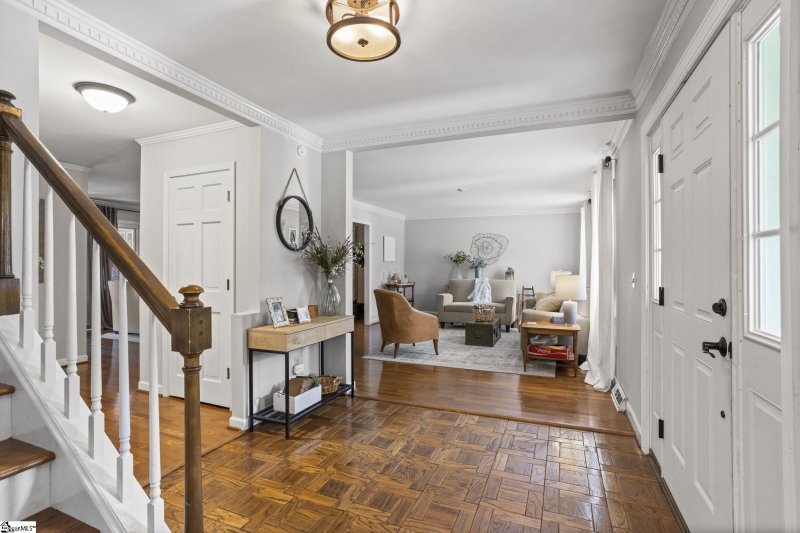 Property image 3 at 10 Donington Drive, Greenville, SC 29615