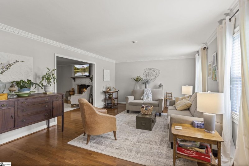 Property image 4 at 10 Donington Drive, Greenville, SC 29615