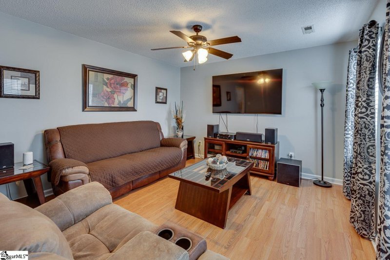 Property image 5 at 426 Piper Court, Boiling Springs, SC 29316