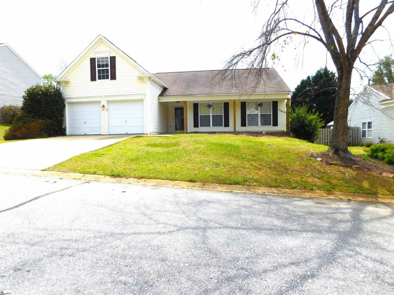 Property image 2 at 105 W Okaloosa Way, Simpsonville, SC 29680-6359