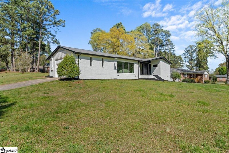 Property image 2 at 151 Shelton Drive, Spartanburg, SC 29307